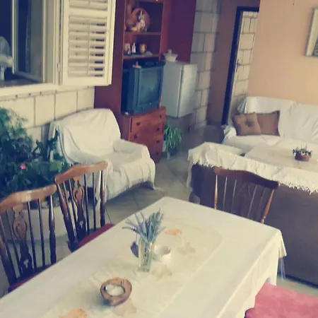 Stone House Gregov - Bedroom 4 3* لومباردا