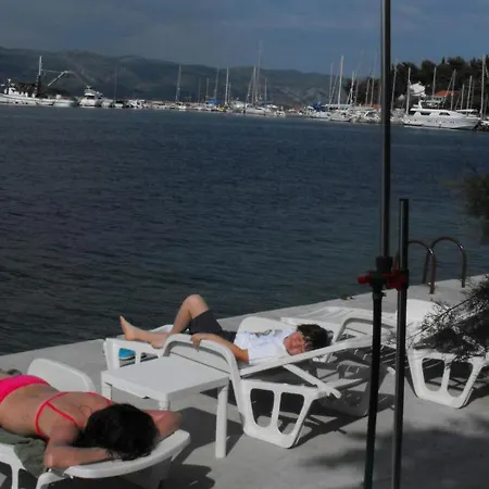 Bed and Breakfast Stone House Gregov - Bedroom 4 Λομπάρδα